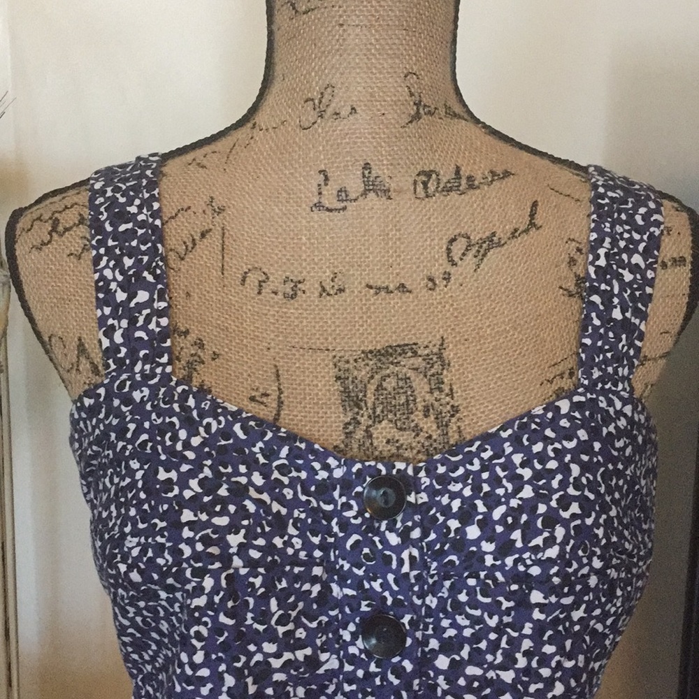 Monroe & Main button down top 💙🖤💙 - Picture 4 of 8